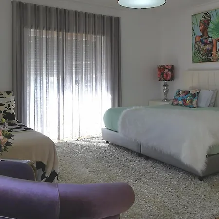 Gasthuis Rickyguesthouse Nazaré