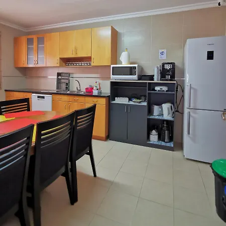 Rickyguesthouse 4* Ναζαρέ